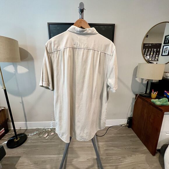 Buck Mason - SS Draped One Pocket Twill Shirt - Cement - Picture 2 of 6